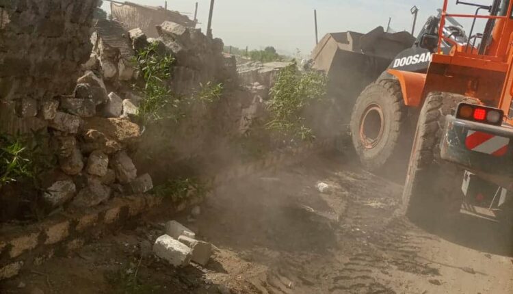  إزالة 67 حالة تعديات على النيل والري والصرف والزراعة بمدينة كفر شكر بالقليوبية 